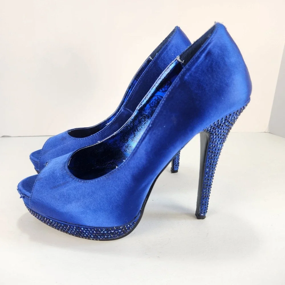 Bordello Women's Elegant Rhinestone Bright Blue Heeled Sandals Size 7